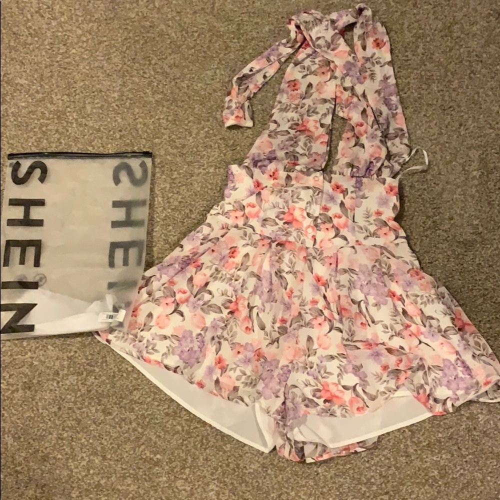 Backless Floral romper